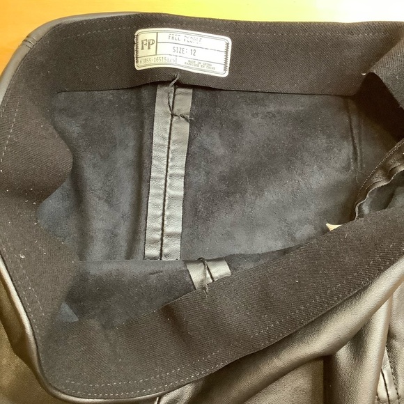 FREE PEOPLE Black Lana Vegan Leather Legging Size 12 - Picture 7 of 11